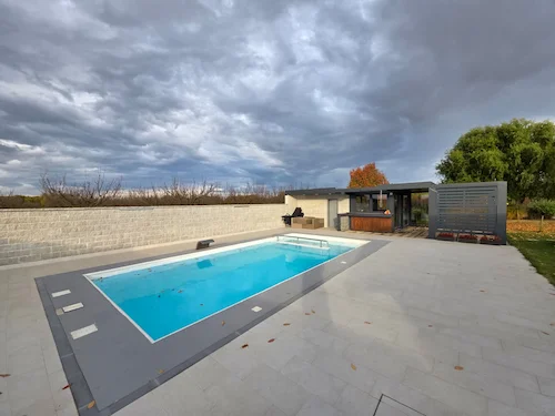 NÒVA Bazen - Opuštanje pod otvorenim slavonskim nebom